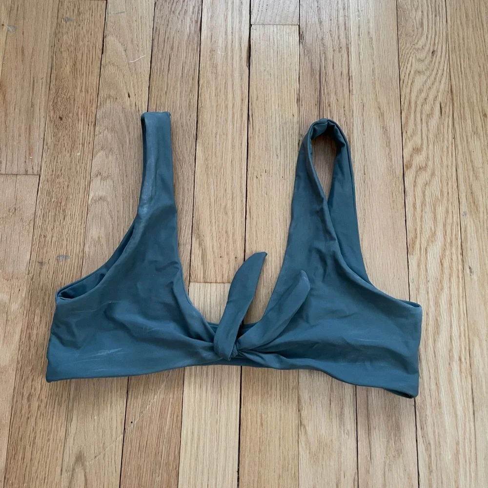 Bikini Top - Picture 1 of 2